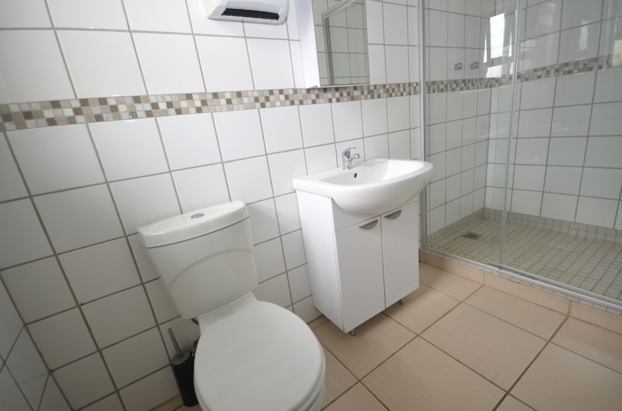 5 Bedroom Property for Sale in Bonnie Doone Eastern Cape